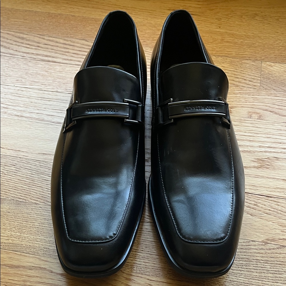 Kenneth Cole Men's Glossy Black Loafers